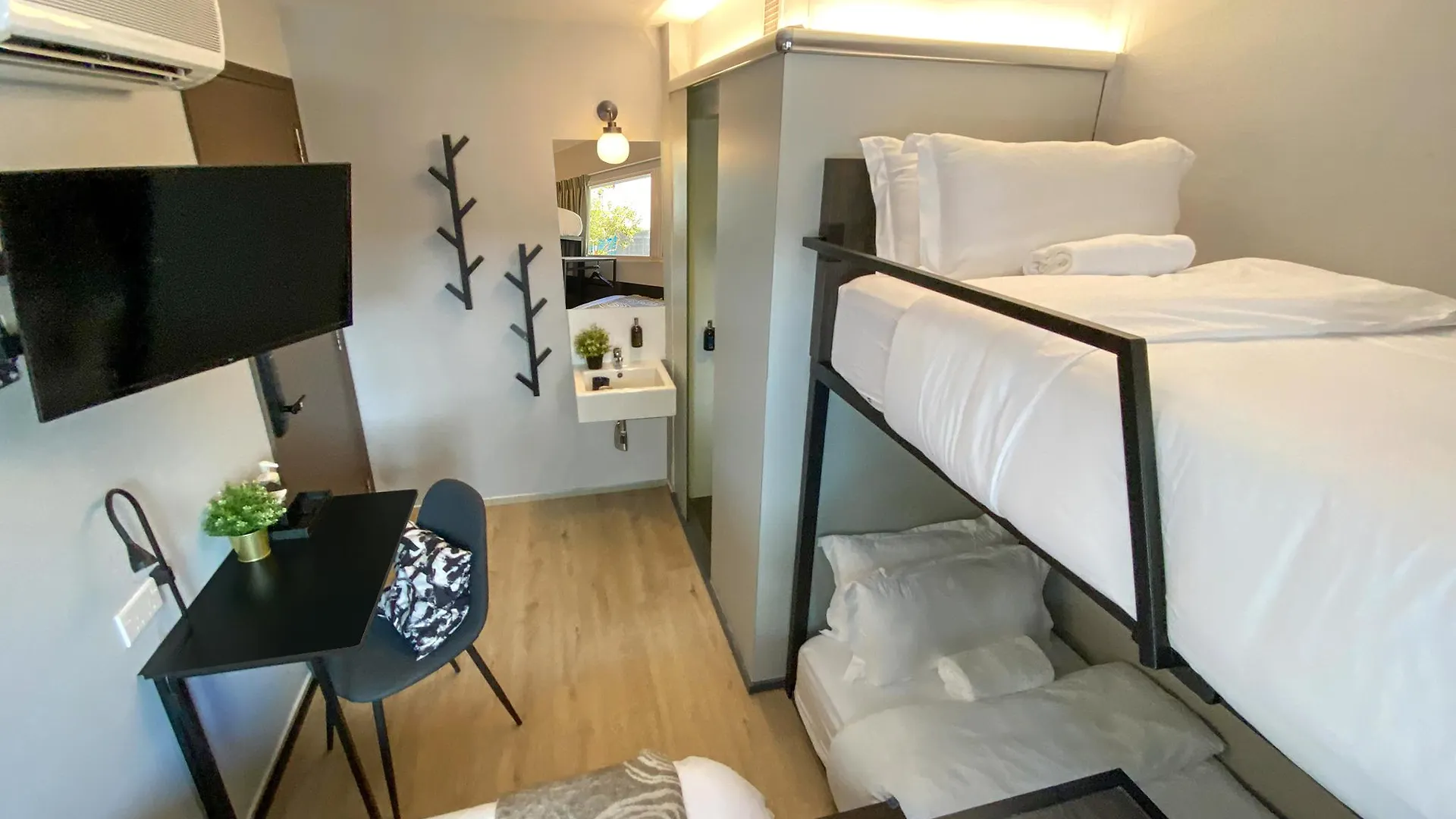 סינגפור 85 Beach Garden Hotel 2*,
