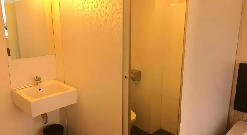 85 Beach Garden Hotel Singapur